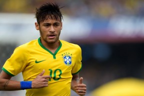 开云体育平台APP-拜仁争冠战，当德国战车碾过澳洲荒野，内马尔一球定江山