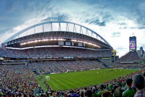 开云下载-意甲焦点战之夜，戈贝尔打出生涯之夜，当篮球场成为命运交响曲的舞台