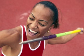 开云体育APP下载-快船冲垮76人，利拉德打出生涯之夜，当个人英雄主义撞上团队篮球的巨浪