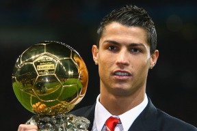 开云体育平台APP-2026世界杯之夜，楚阿梅尼，从暗影到天光的破晓者