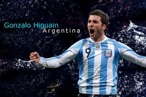 开云官网-欧冠决赛之夜，法比尼奥进攻端无人可挡