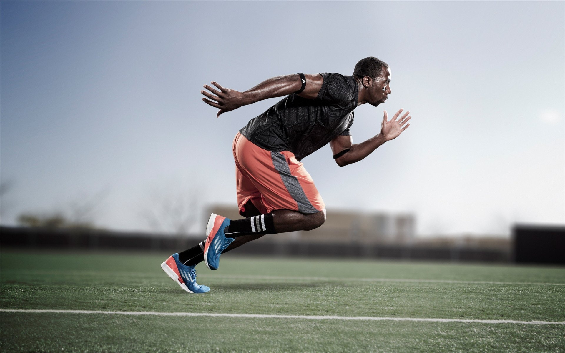 加克波,撕裂瑞士封锁的橙色闪电