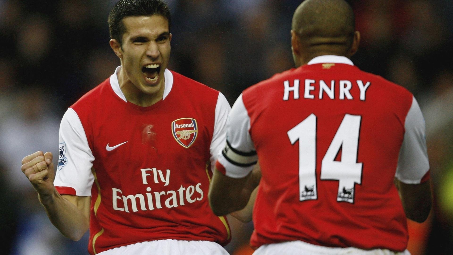 当卢卡库咆哮时，那不勒斯的欧冠血脉在季后赛的熔炉中重生