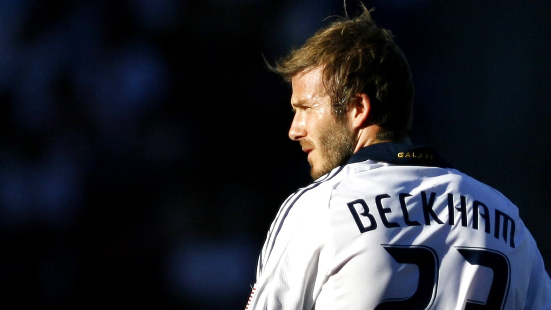 莱奥魔法笼罩绿茵场，墨西哥对阵塞维利亚，一人导演的战术交响曲